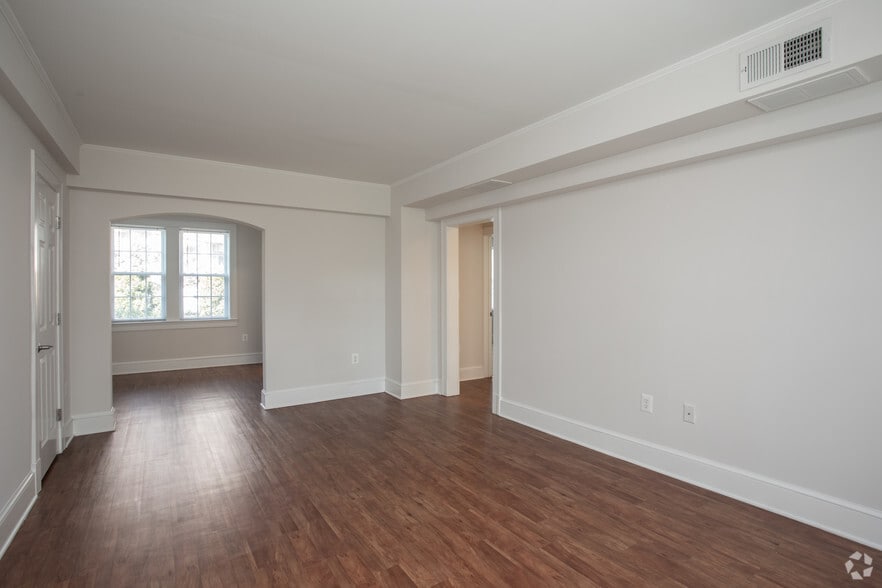 Colonial Village Apartments Arlington, VA Apartment Finder