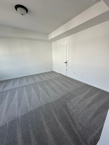 Building Photo - 13369 Hedgebrook Pl