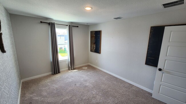 Building Photo - University Village -4bd, 2bth/Hausman Rd