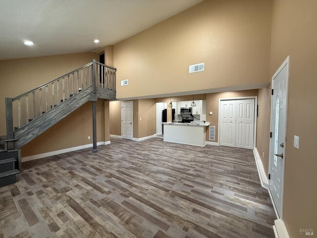 Building Photo - 666 Belvedere Dr