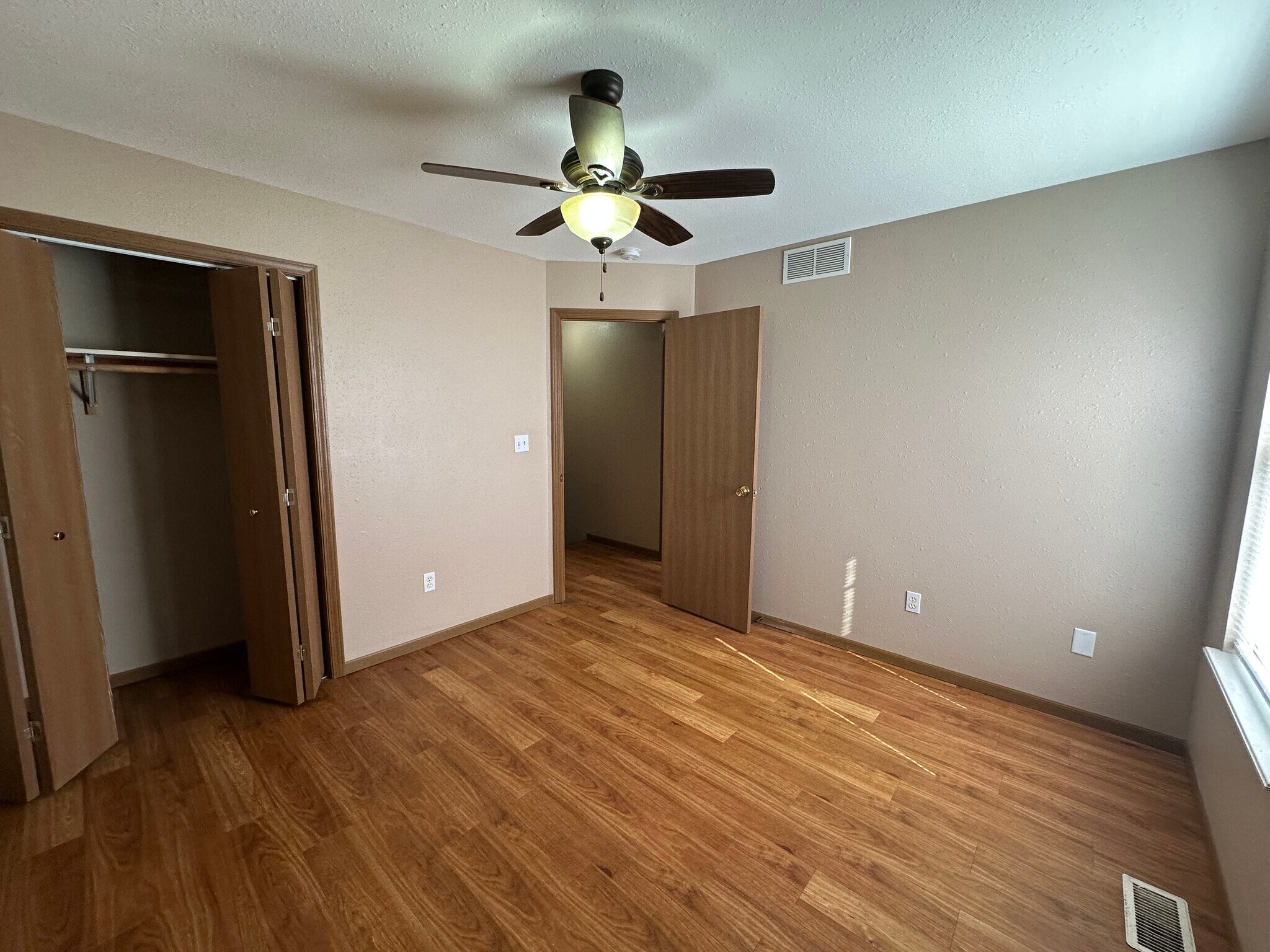 Bedroom #3 - Upper Lvl - 3504 Zinnia Dr