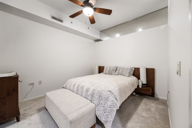 Building Photo - 310 S Michigan Ave