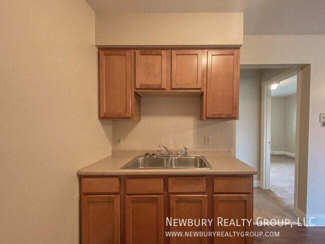 Building Photo - 1 Sunbury Estates