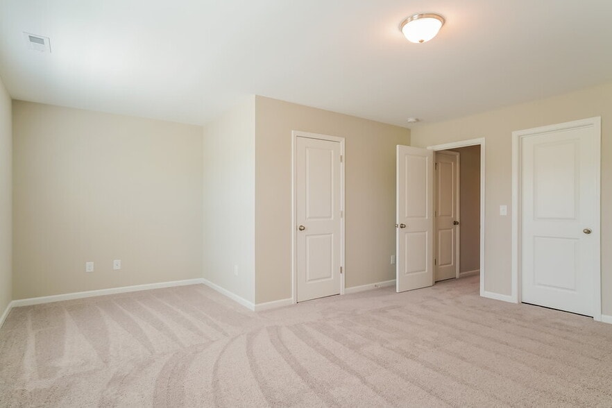 Building Photo - 634 Wendell Falls Pkwy