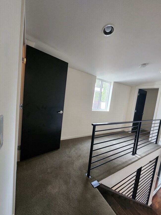 Upstairs walkway - 2118 NE 89th St