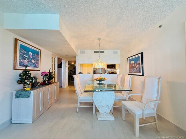 Building Photo - 8800 S Ocean Dr