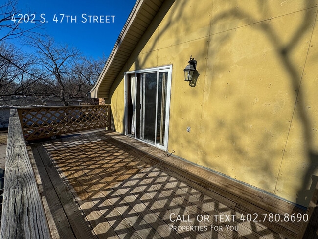Building Photo - 4202 S 47th St