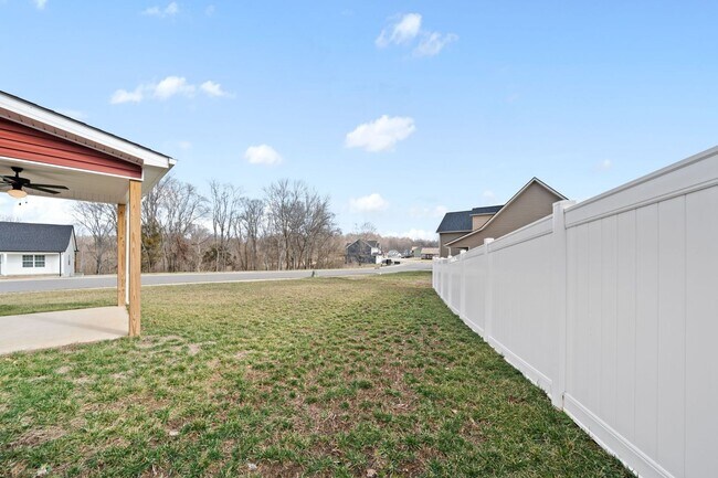 Building Photo - 101 Lucerne Ln