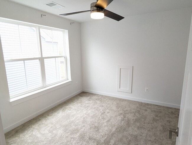 Building Photo - 1207 Marsalis Pl