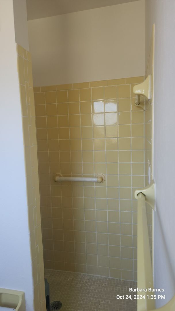 Building Photo - 3 bedroom 2 bath Ormond beach