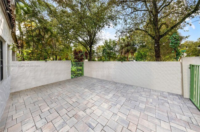 Building Photo - 2900 Hidden Harbour Ct