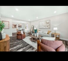 Building Photo - 310 Tradewinds Dr