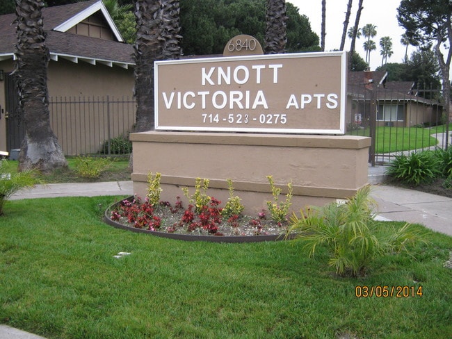 Primary Photo - Knott Victoria Apartments, L.L.C.