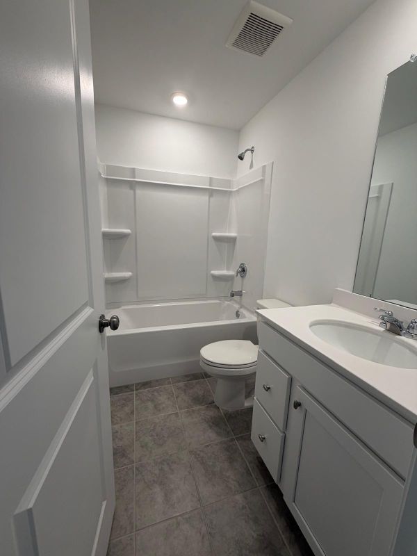Building Photo - 6208 Kenbrook Dr