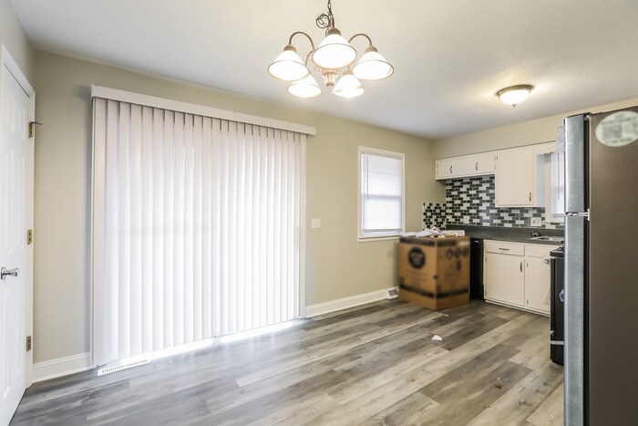 Building Photo - 1308 SE Knights Bridge