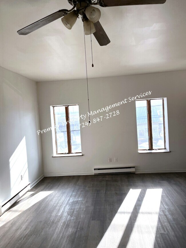 Building Photo - 518 W Cunningham St