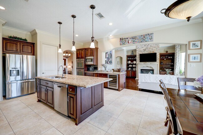 Building Photo - 14207 Bay Cliff Ct