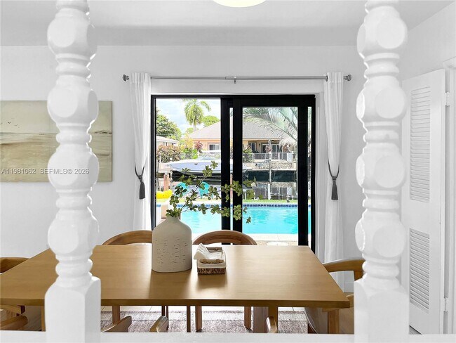 Building Photo - 151 SE 9th Ct