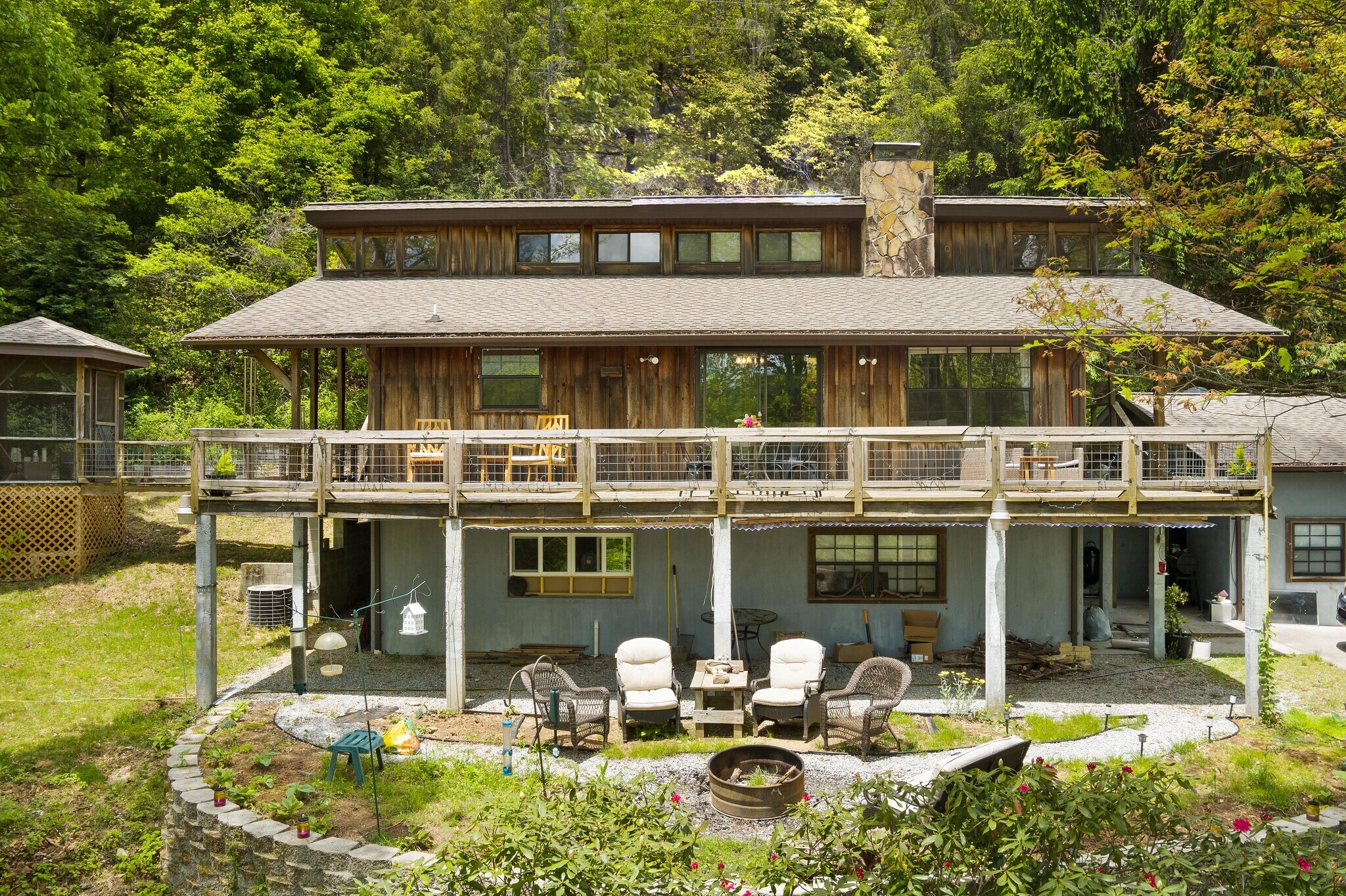 Building Photo - 65 Trapper Ln
