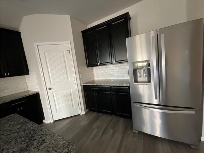 Building Photo - 1629 Dubiel Dr