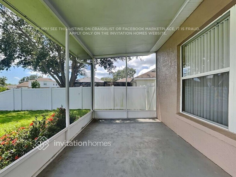 Building Photo - 11126 2nd Ave E