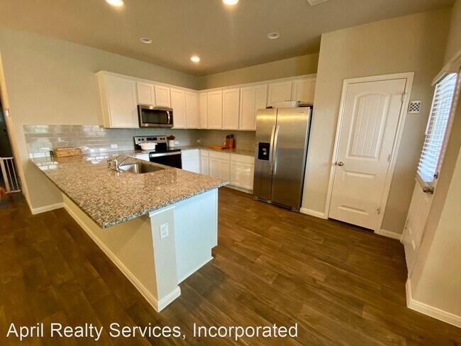 Building Photo - 3 br, 2 bath House - 130 Lullaby Ln