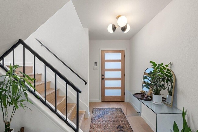 Building Photo - 8202 Cache Dr