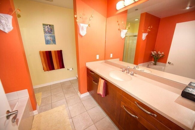 Building Photo - 1522 N Prospect Ave