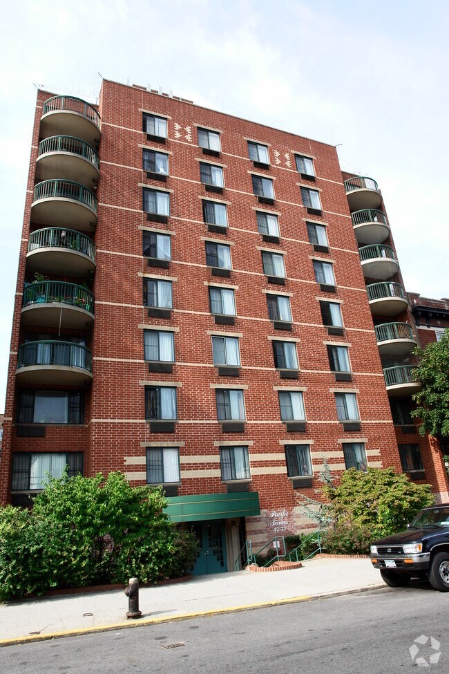 Building Photo - Pacific Towers