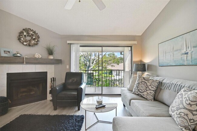 Building Photo - 2087 Hunters Glen Dr