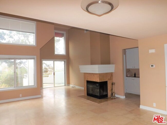 Building Photo - 26953 Jasper