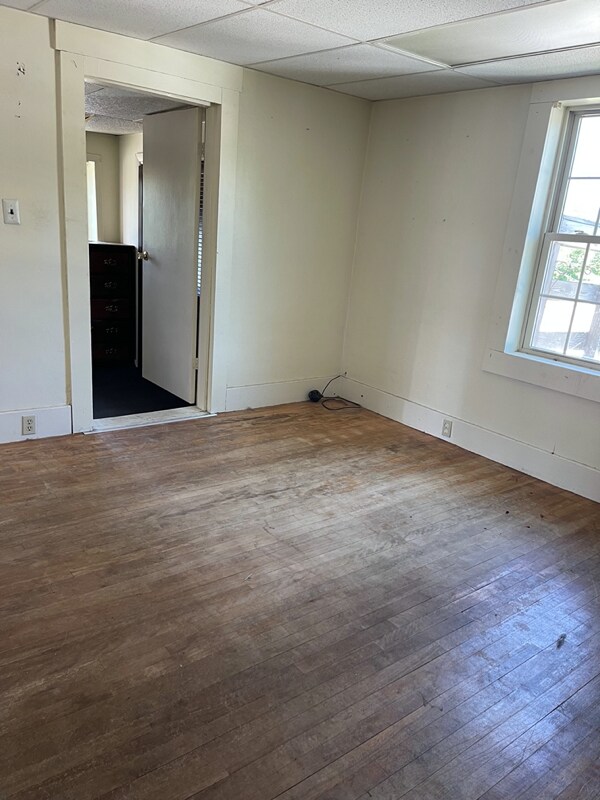 Building Photo - 109 Main St