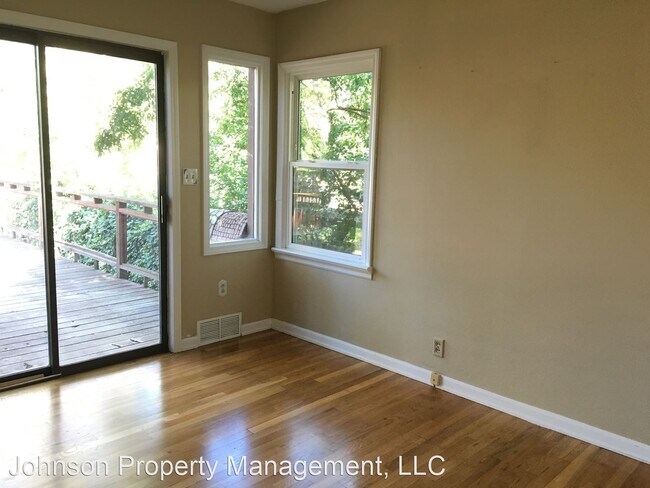Building Photo - 4 br, 1.5 bath House - 2128 S. Post Street