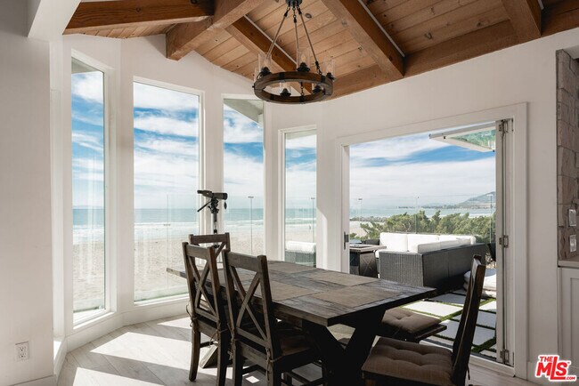 Building Photo - 1044 Waterbury Ln