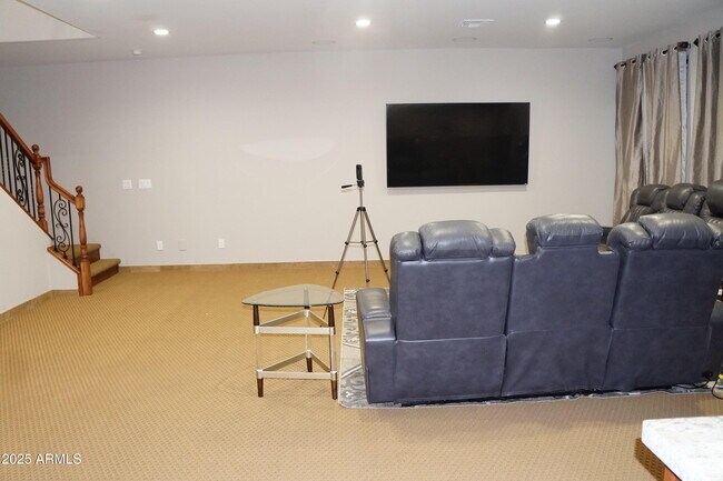 Building Photo - 2840 E Jade Pl