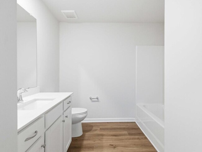 Building Photo - 211 Stellate Pl