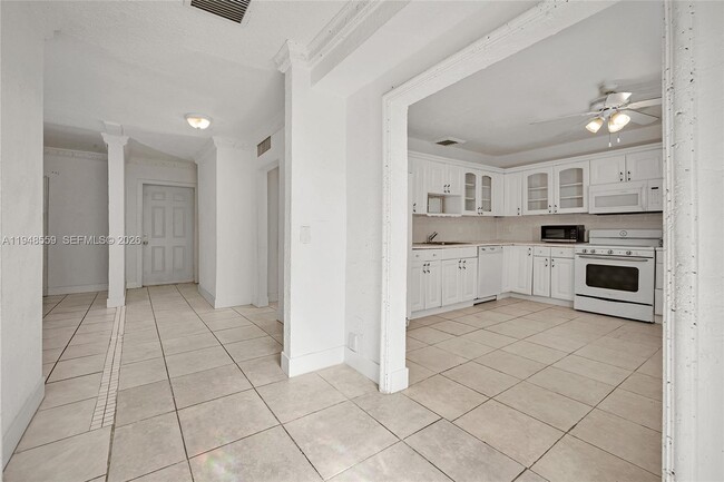 Building Photo - 1922 McKinley St