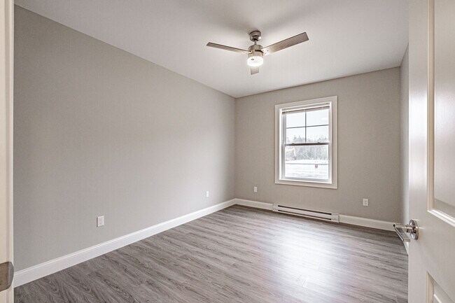 Building Photo - Lakewood Apartments- 19 Eco Way