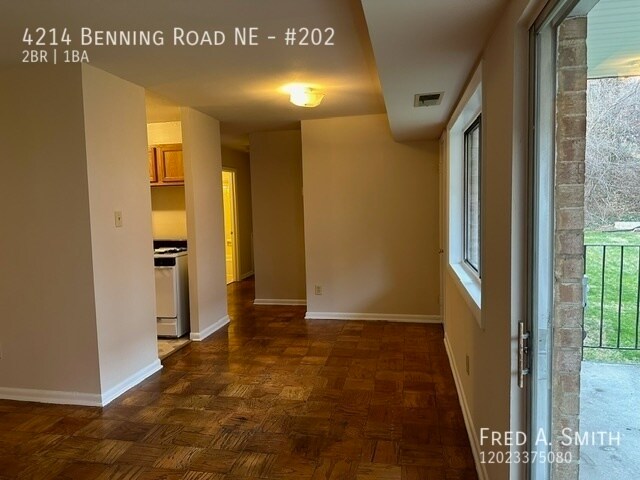 Building Photo - Two-Bedroom Apartment - Benning Terrace Ap...
