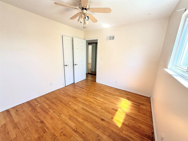 Building Photo - 32 Elissa Ln