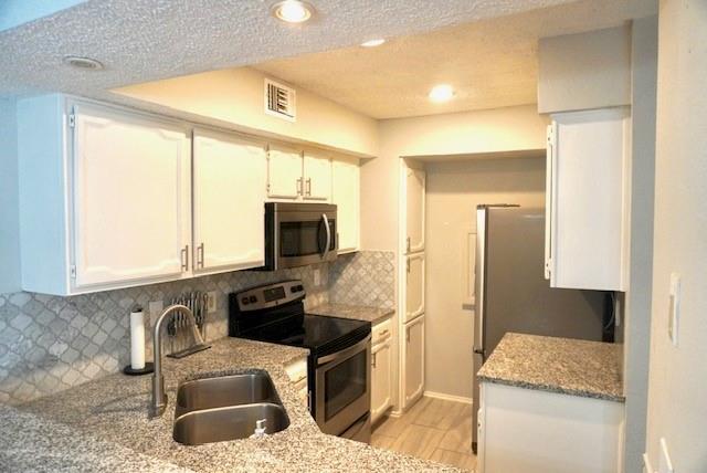 Building Photo - 3101 Townbluff Dr
