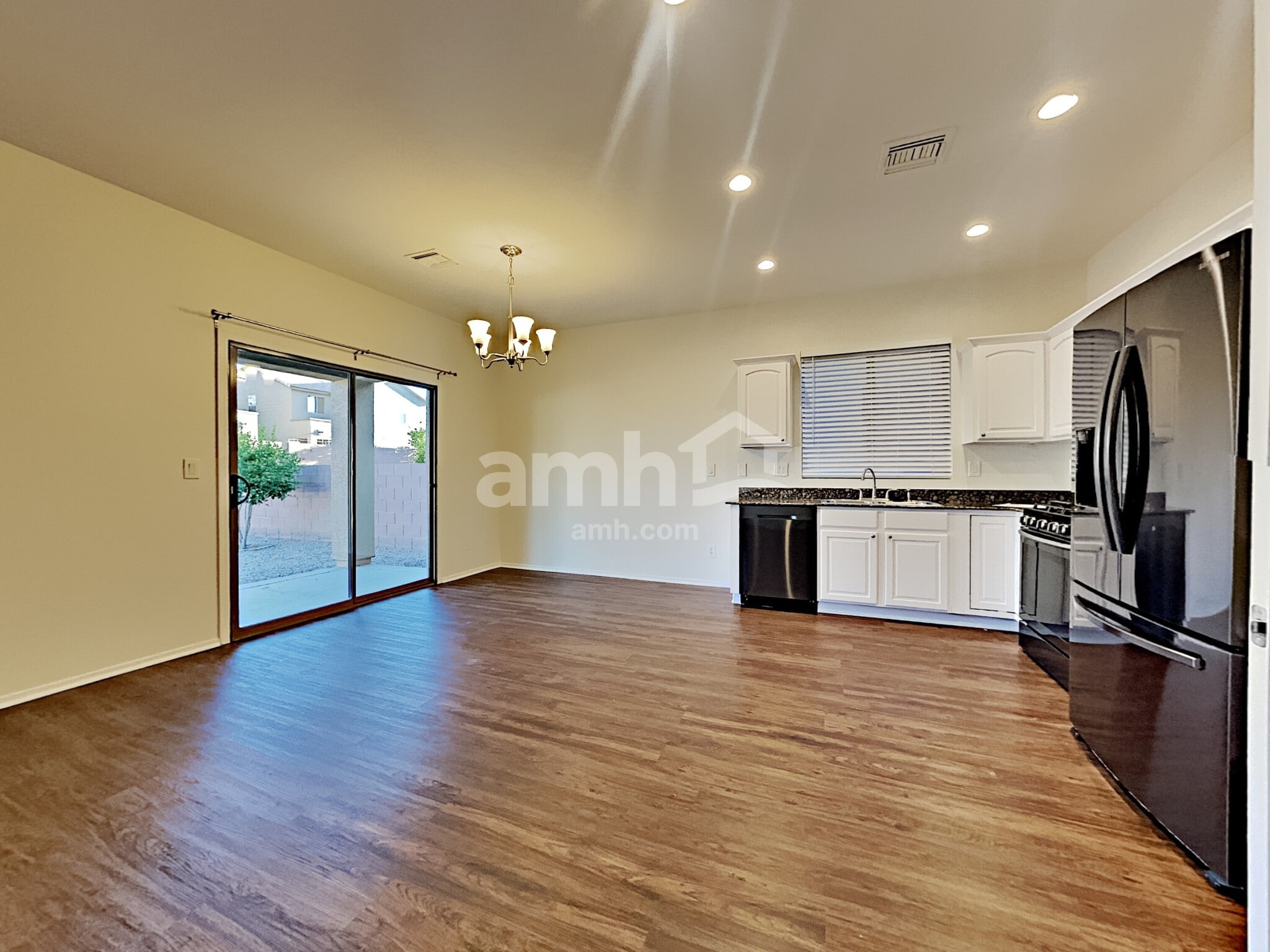 Building Photo - 902 E Autumn Harvest Pl