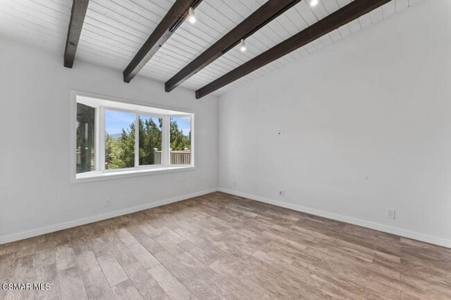 Building Photo - 4 bed, 2 1/2 bath home in the Racquet Club...