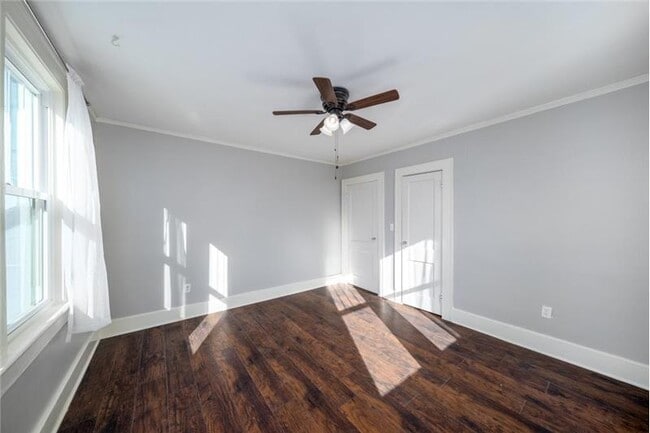 Building Photo - 1908 Paulsen St