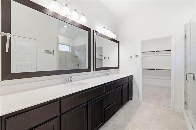 Building Photo - 916 10th St