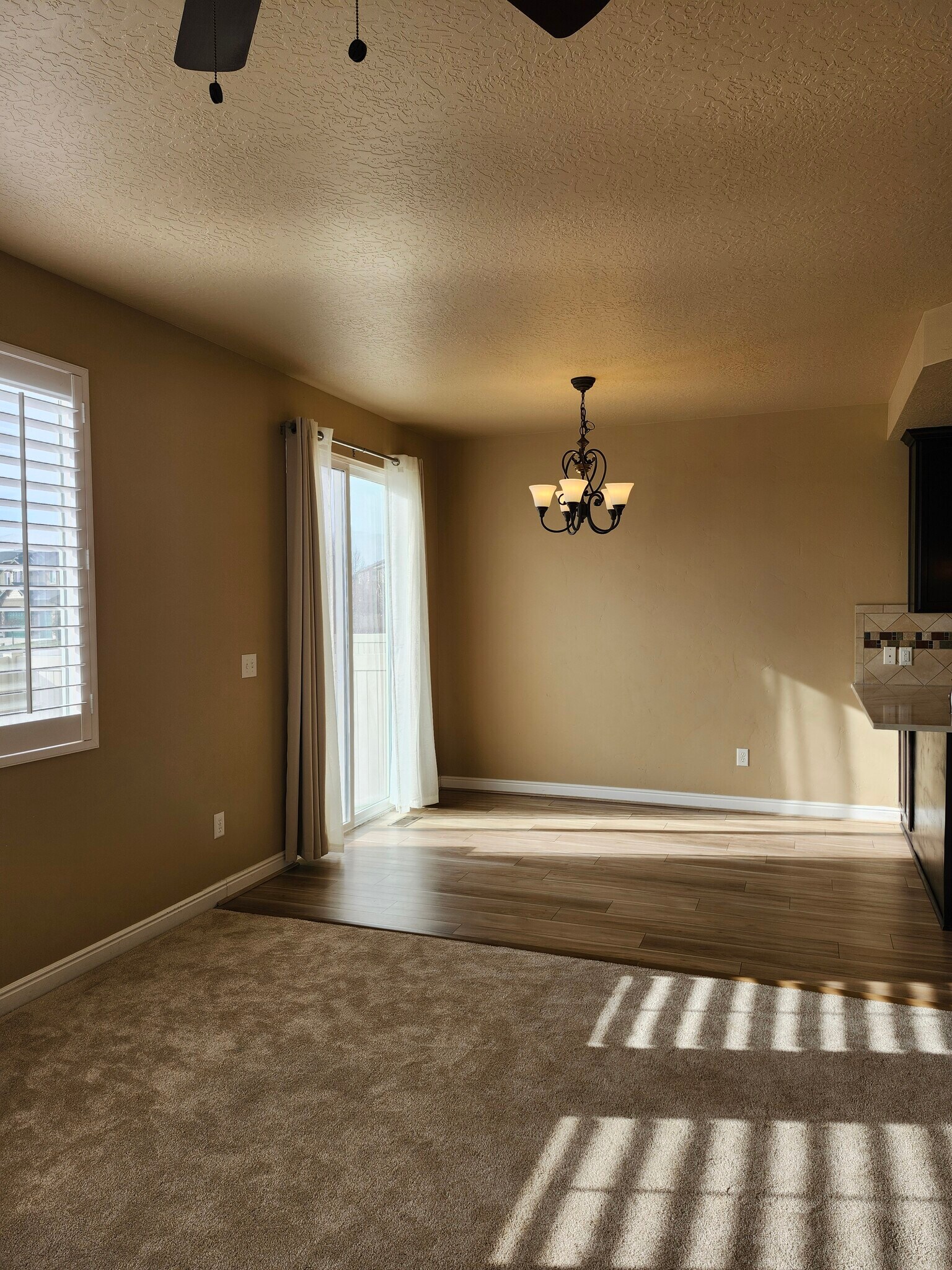 Building Photo - 3811 N Prairie Grass Dr