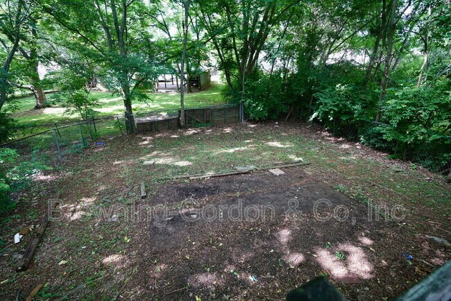 Building Photo - 3332 Oak Trees Ct