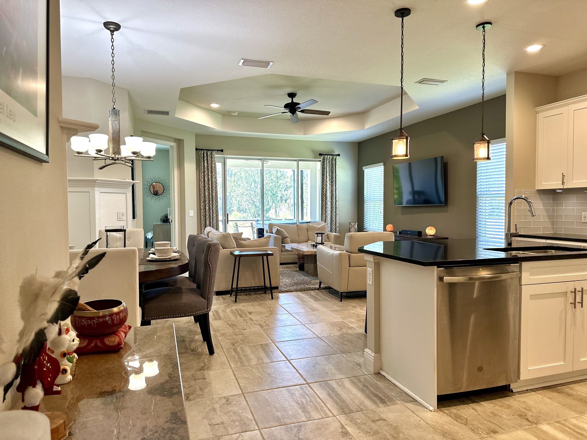 Living room - 4737 Deep Creek Ter