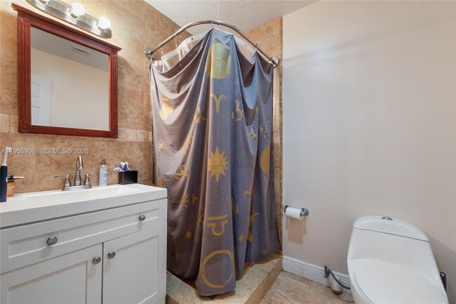 Building Photo - 6881 SW 27th St