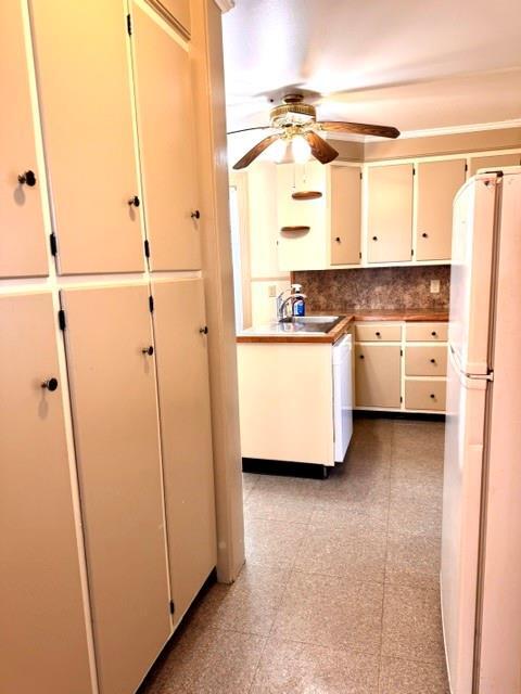 Building Photo - 15 Church St